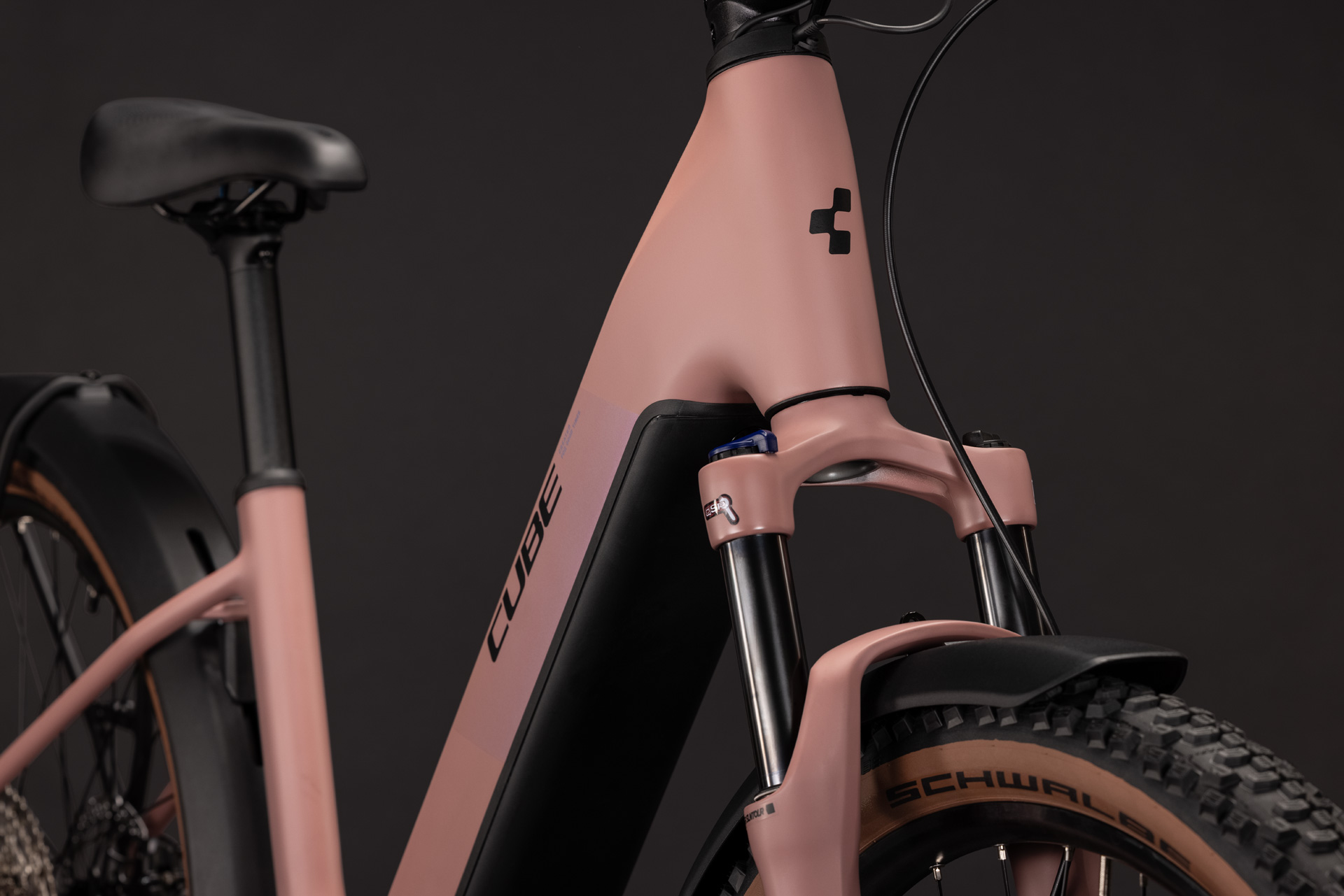 Cube Reaction Hybrid Performance 720 FE - M/