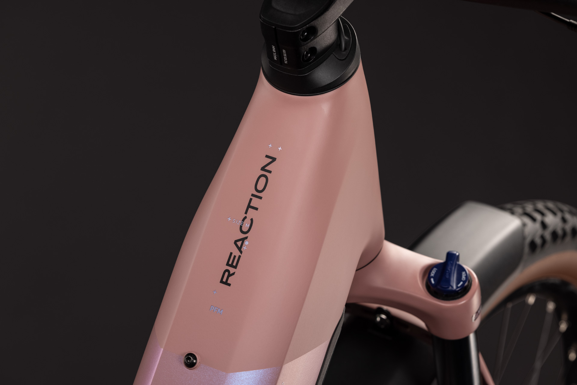 Cube Reaction Hybrid Performance 720 FE - M/